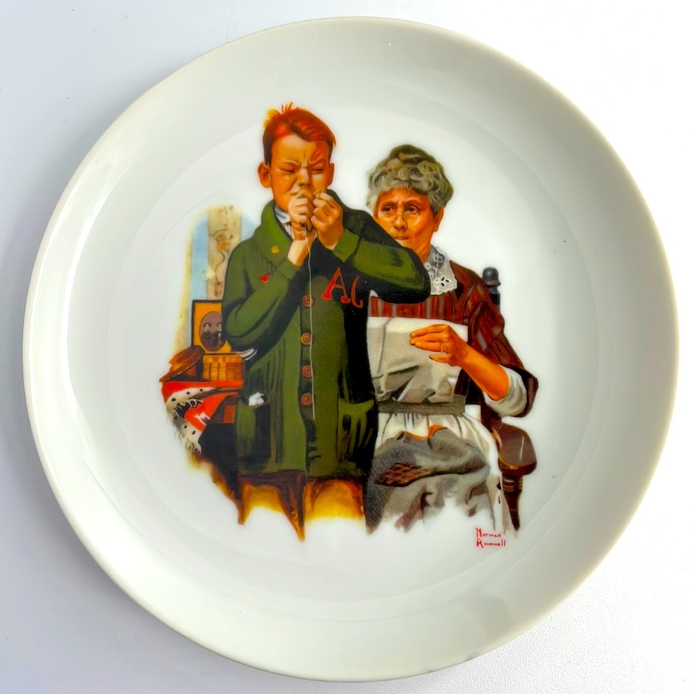 Norman Rockwell Grandma Boy Threading Needle 6 1/2" Diameter Decorative Plate